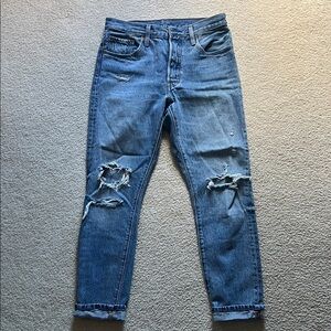 Levi's woman’s 501 Jeans in Distressed Blue